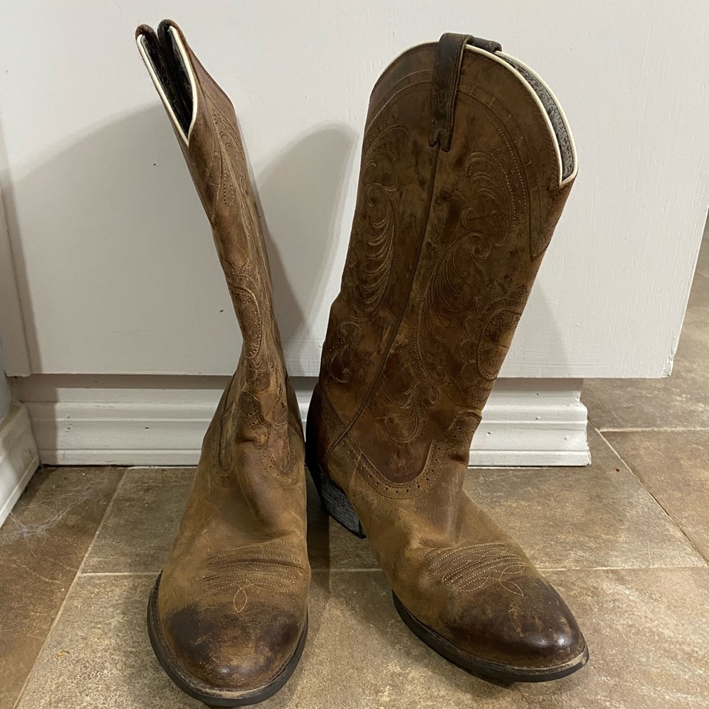 Ariat Womens 10010970 MAGNOLIA Sunflower Stitch Womens Western Cowboy Boots